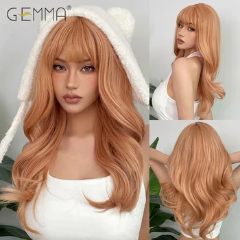 Дълга светло оранжево вълнообразни перука GEMMA от синтетични топли кафяви естествена коса За cosplay, Използвайте перуки с бретон за жени Топлоустойчиви